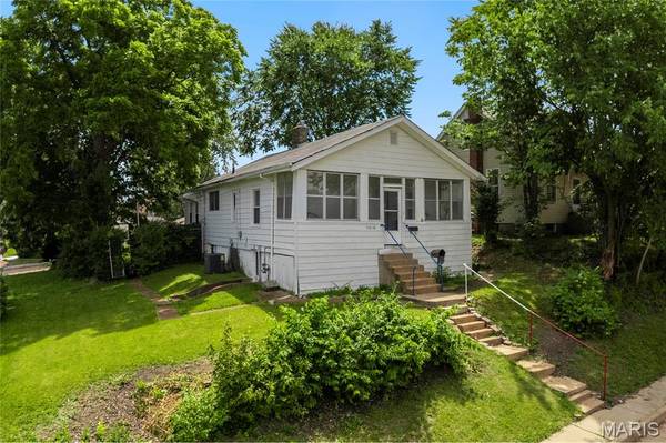 2618 Pearl AVE, St Louis, MO 63139