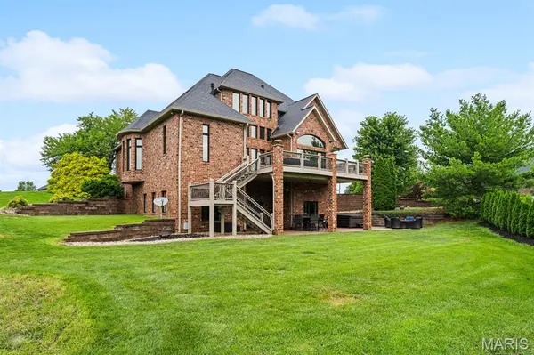 8424 Rock Ridge Court, Edwardsville, IL 62025