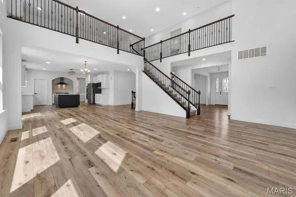 209 Haver Hill DR, Lake St Louis, MO 63367
