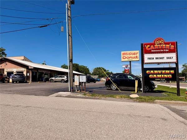 2720 Grovelin ST, Godfrey, IL 62035