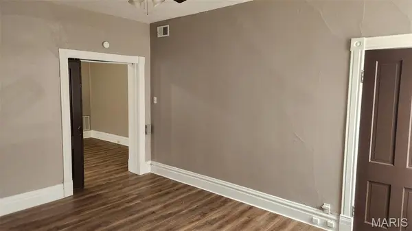 3556 Tennessee AVE, St Louis, MO 63118
