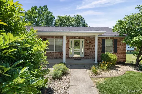 137 Egret CT, Belleville, IL 62223