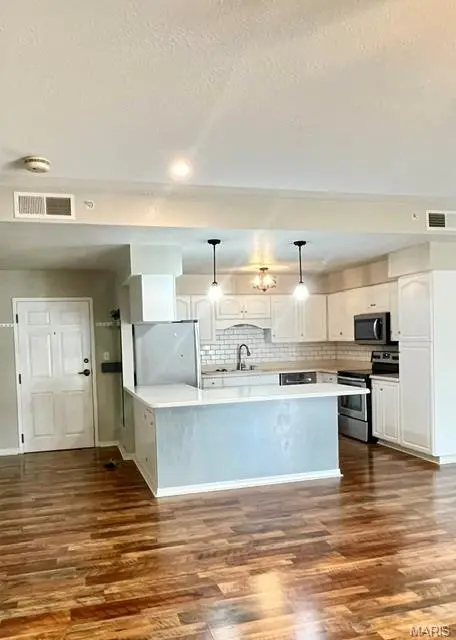 1300 N Main ST #319, Sikeston, MO 63801