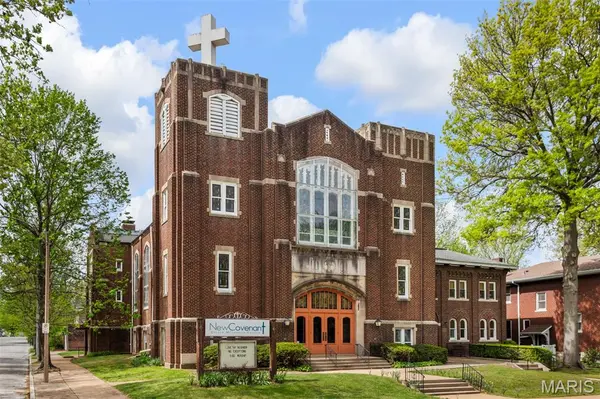 900 Bellerive BLVD, St Louis, MO 63111