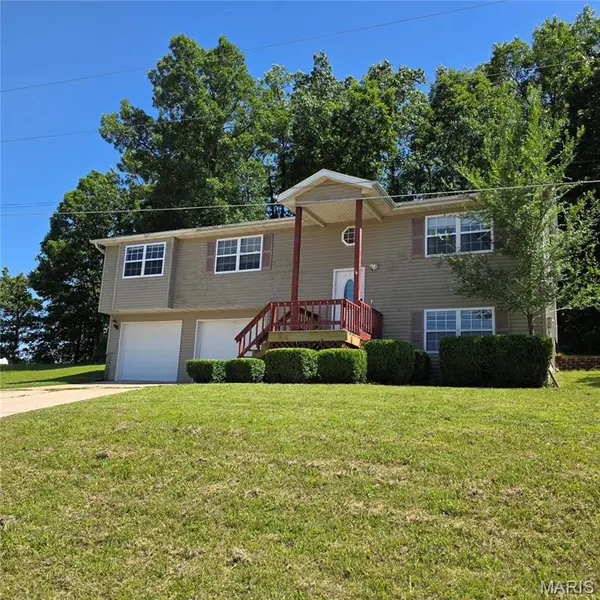 22245 Target LN, St Robert, MO 65584
