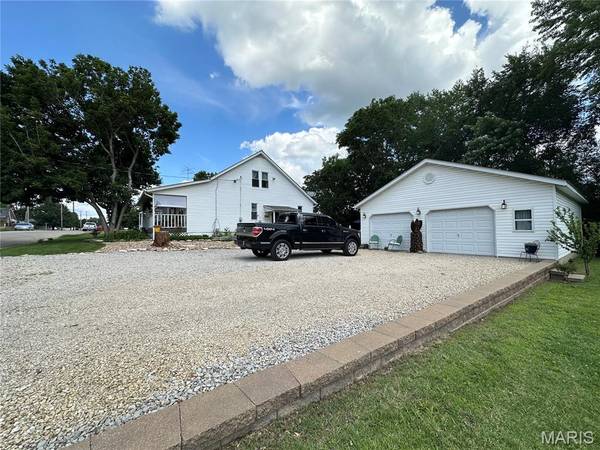 504 N 2nd ST, Owensville, MO 65066