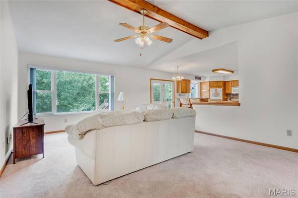 41 Graystone DR, Troy, MO 63379