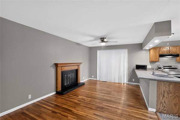 2827 Westminster DR, Florissant, MO 63033