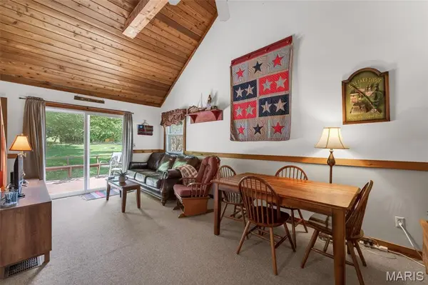 42125 Cedar Crest PL, Perry, MO 63462