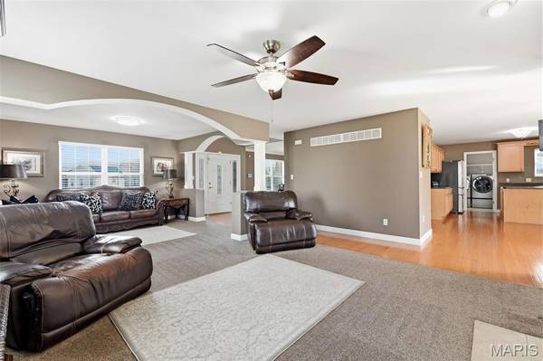 104 Angel Oak CT, Edwardsville, IL 62025