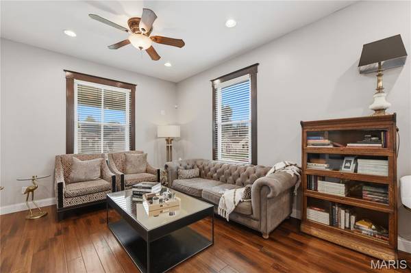 6744 Wise AVE, St Louis, MO 63139