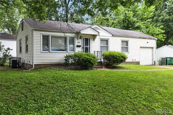 1216 Nectar DR, St Louis, MO 63137