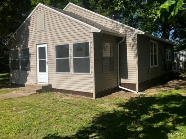 211 White AVE, Arbyrd, MO 63821