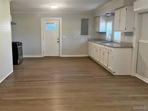 211 White AVE, Arbyrd, MO 63821