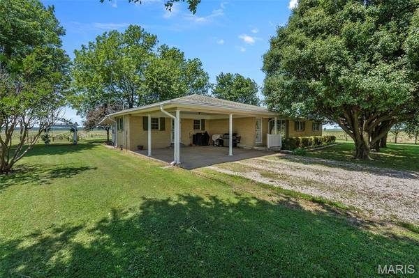 30423 County Road 305, Campbell, MO 63933
