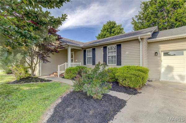 310 N Gilmore St, Charleston, MO 63834