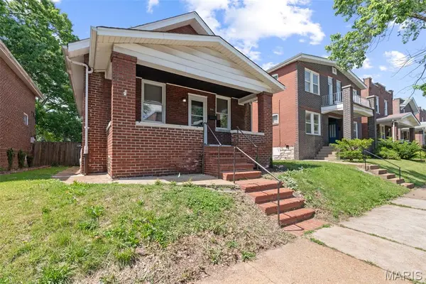 6033 Carlsbad AVE, St Louis, MO 63116