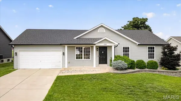 124 Brookshire Creek DR, Wentzville, MO 63385