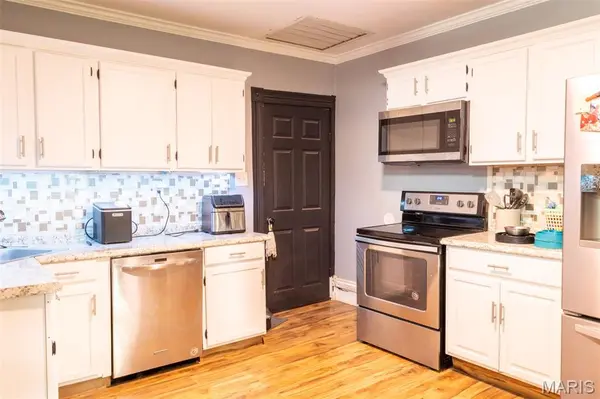 511 Jeffords ST, St Louis, MO 63125