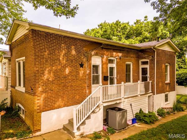 511 Jeffords ST, St Louis, MO 63125