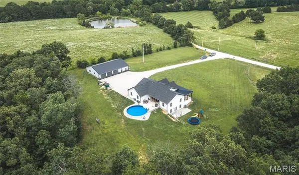 2133 Nicks RD, Owensville, MO 65066