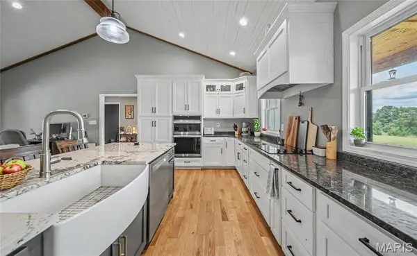2133 Nicks RD, Owensville, MO 65066
