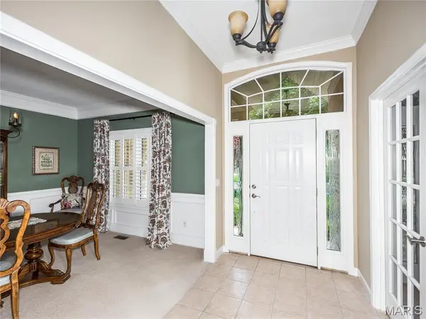 111 Timberwood LN, Collinsville, IL 62234