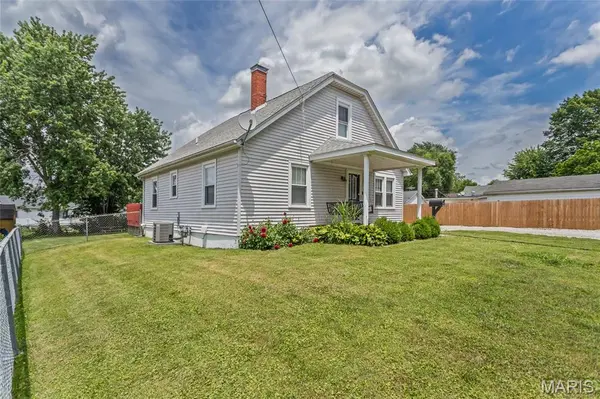 605 Slaten AVE, Jerseyville, IL 62052
