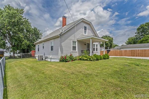605 Slaten AVE, Jerseyville, IL 62052