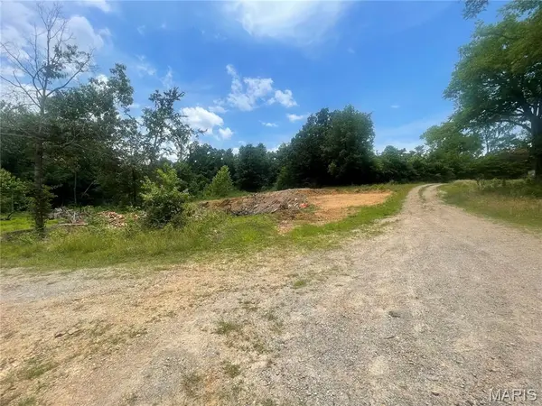 2318 N Main ST, Poplar Bluff, MO 63901