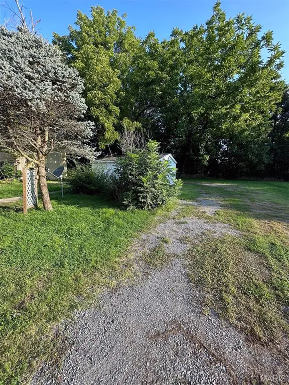333 E Stoddard ST, Dexter, MO 63841
