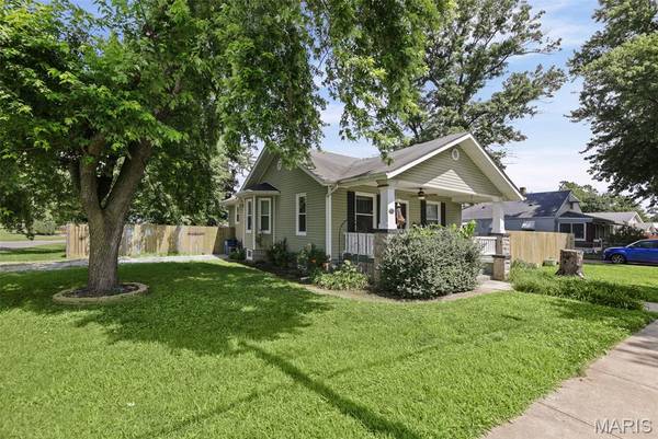 401 N Long ST, Caseyville, IL 62232