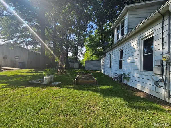 523 E Main ST, Sparta, IL 62286