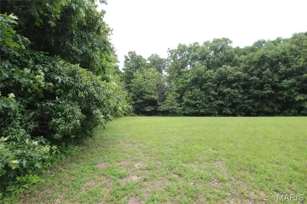 8B Donegal, Warrenton, MO 63383