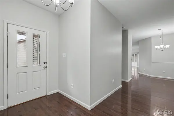 11 Thoreau CT, O'fallon, MO 63366