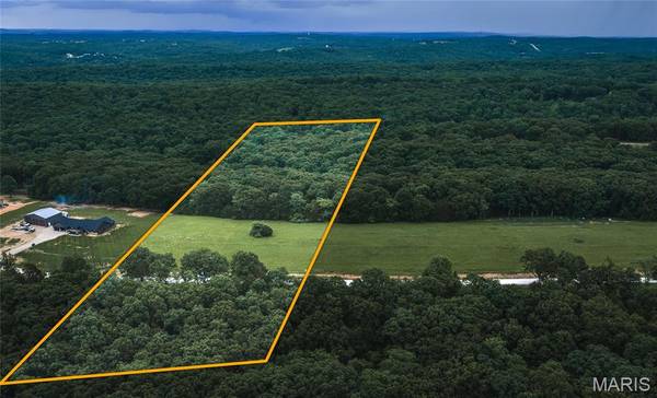 5248 Hobby Farms Rd, De Soto, MO 63020