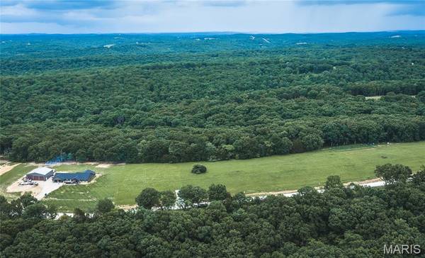 5248 Hobby Farms Rd, De Soto, MO 63020