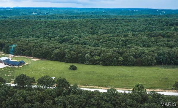5248 Hobby Farms Rd, De Soto, MO 63020