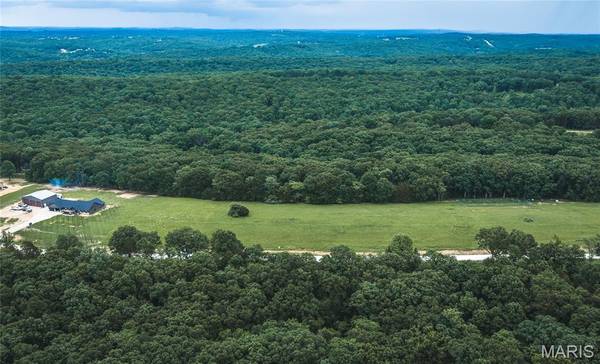 5256 Hobby Farms Rd, De Soto, MO 63020