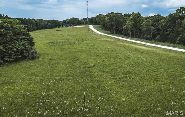 5256 Hobby Farms Rd, De Soto, MO 63020
