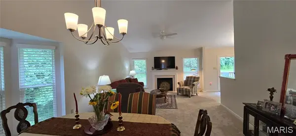 30 Sterling Pointe DR #22A, St Charles, MO 63301