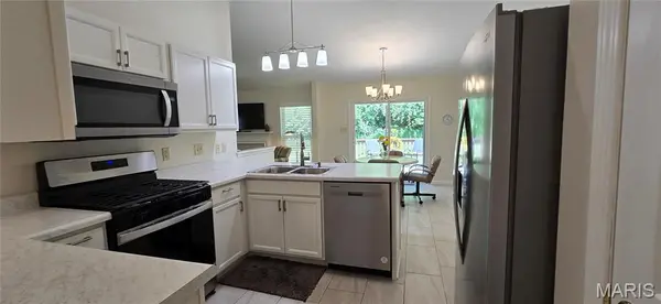 30 Sterling Pointe DR #22A, St Charles, MO 63301
