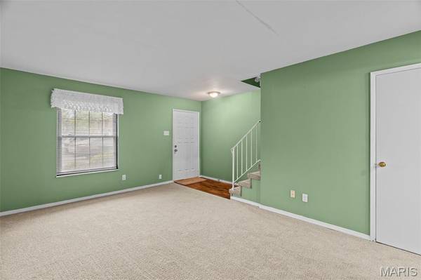 1891 Mansard DR, St Louis, MO 63125