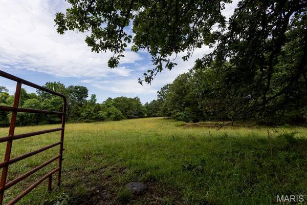 30 +/- AC S 220th RD, Halfway, MO 65663