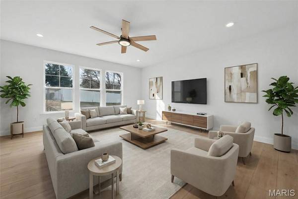 86 Courage DR, O'fallon, MO 63385
