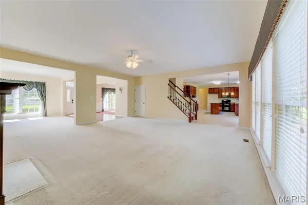 831 Wheaton WAY, St Louis, MO 63141