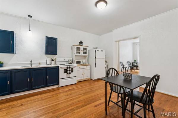 4265 Botanical AVE, St Louis, MO 63110