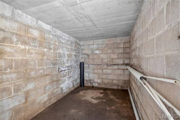 505 S Vandervoot ST, Desloge, MO 63601