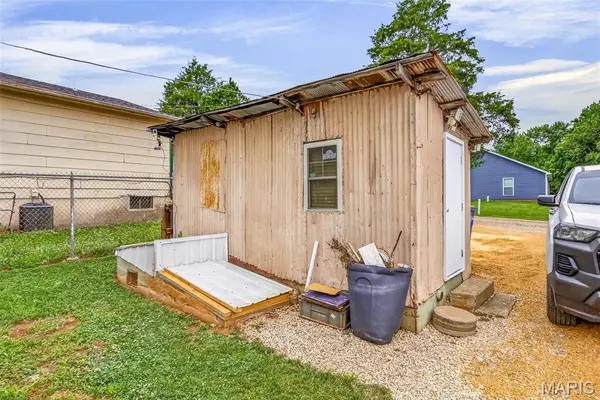 505 S Vandervoot ST, Desloge, MO 63601