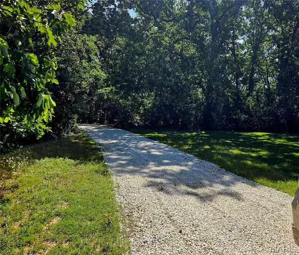 8+/- ac Walker RD, Troy, MO 63379